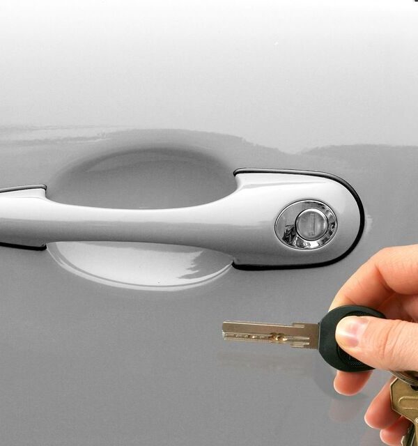 Replacing the Car Keys after Extraction